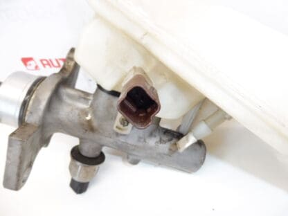 Master brake cylinder with reservoir Citroën Peugeot 4601L9 463592