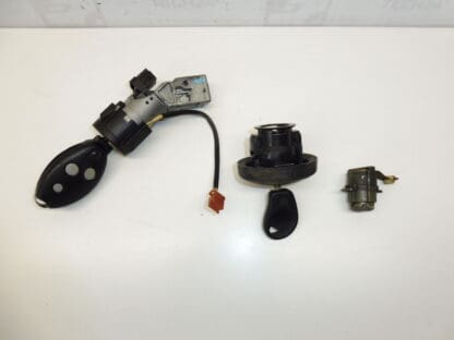 Set of locks + 2 keys Citroën C5 05-07 4162HE