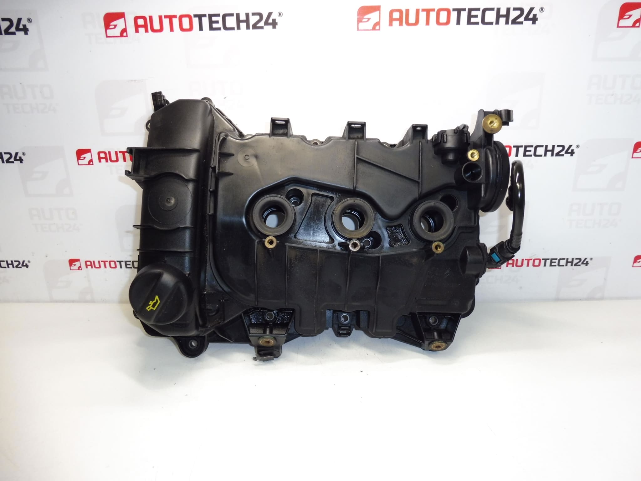 Cylinder head cover 1.2 VTI PureTech 9811067580 9806820880