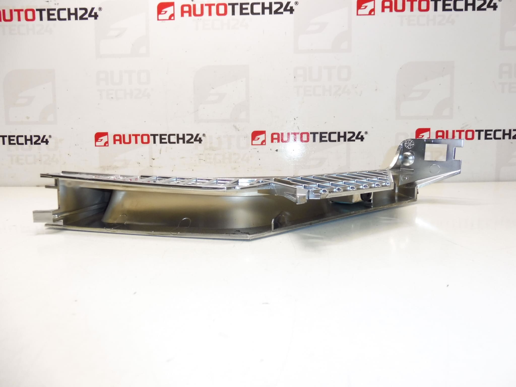 Dashboard handle Peugeot 3008 5008 9685077677 823186 - Image 2